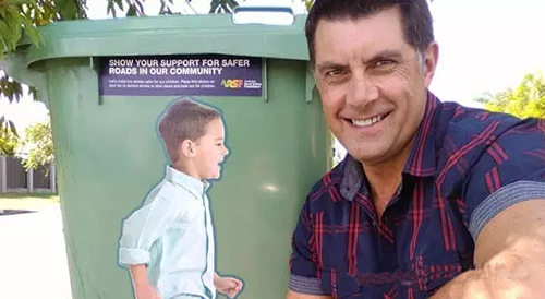 行車(chē)安全出奇招：垃圾桶上貼安全標(biāo)識(shí)，提醒司機(jī)‘不要超速’