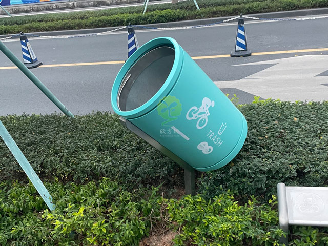 騎行道專(zhuān)線垃圾桶在深圳陸續(xù)投放