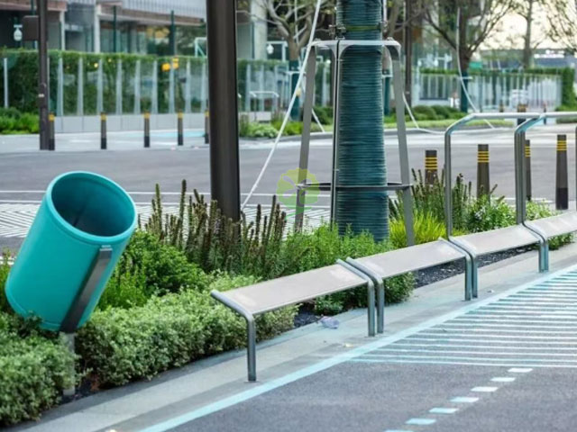 騎行道專(zhuān)線垃圾桶在深圳陸續(xù)投放