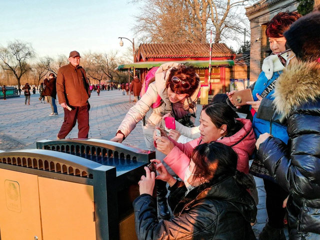景點造型的景區(qū)垃圾桶特點顯著自成風(fēng)景線